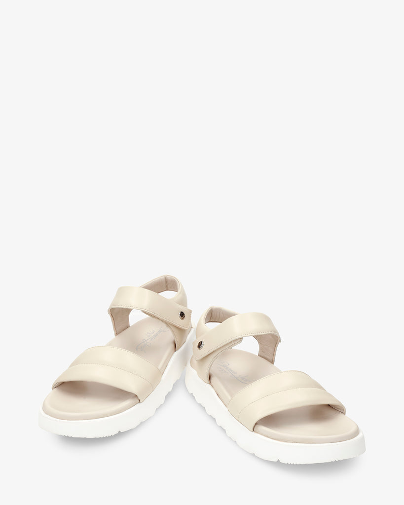 Bety sandalias de piel con forro interior de piel. crudo