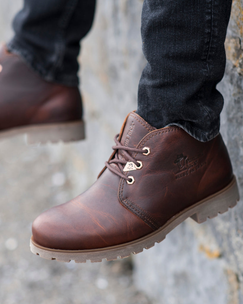 Bota Panama botines de piel con forro interior de piel. castaño