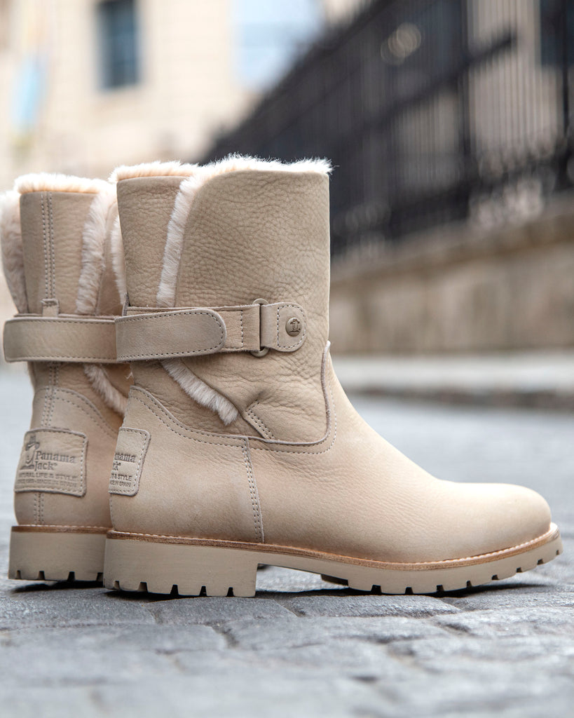 Felia Trav botas de piel con forro interior de pelo. crudo