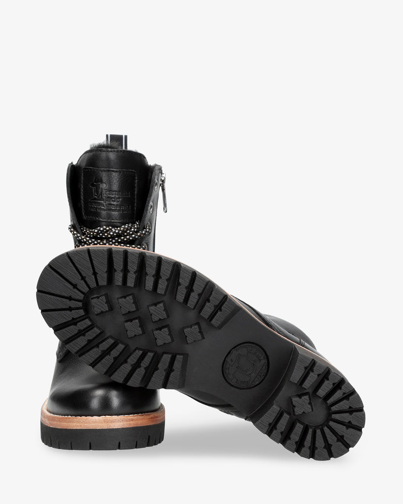 Padma botas de piel con forro interior de pelo. negro