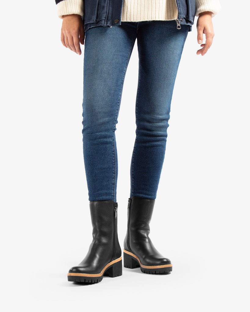 Polet botas de piel con forro interior de piel. negro